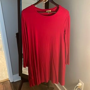 Red long sleeve flowy dress in perfect condition